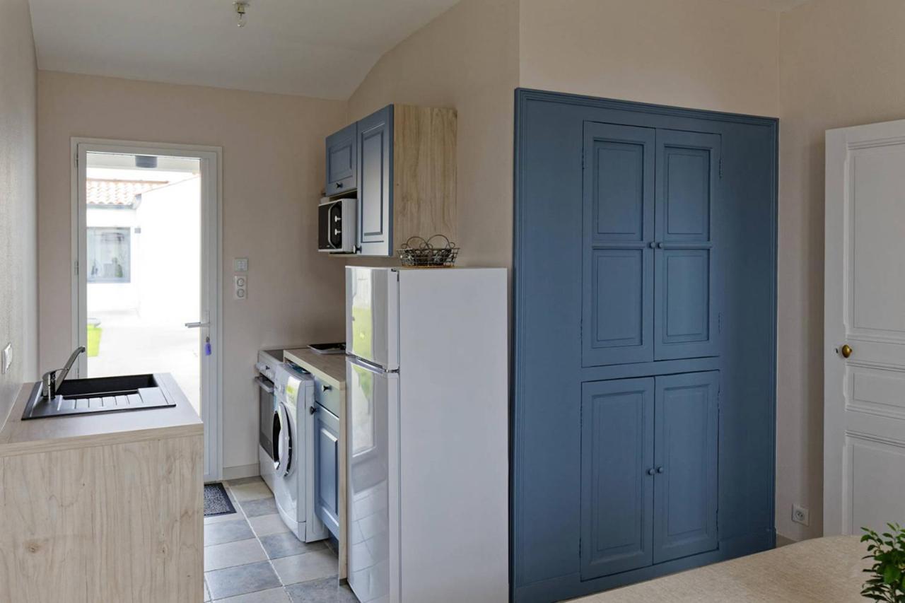 Le cachet d’une maison de centre-bourg à Beauvoir-sur-Mer Esterno foto