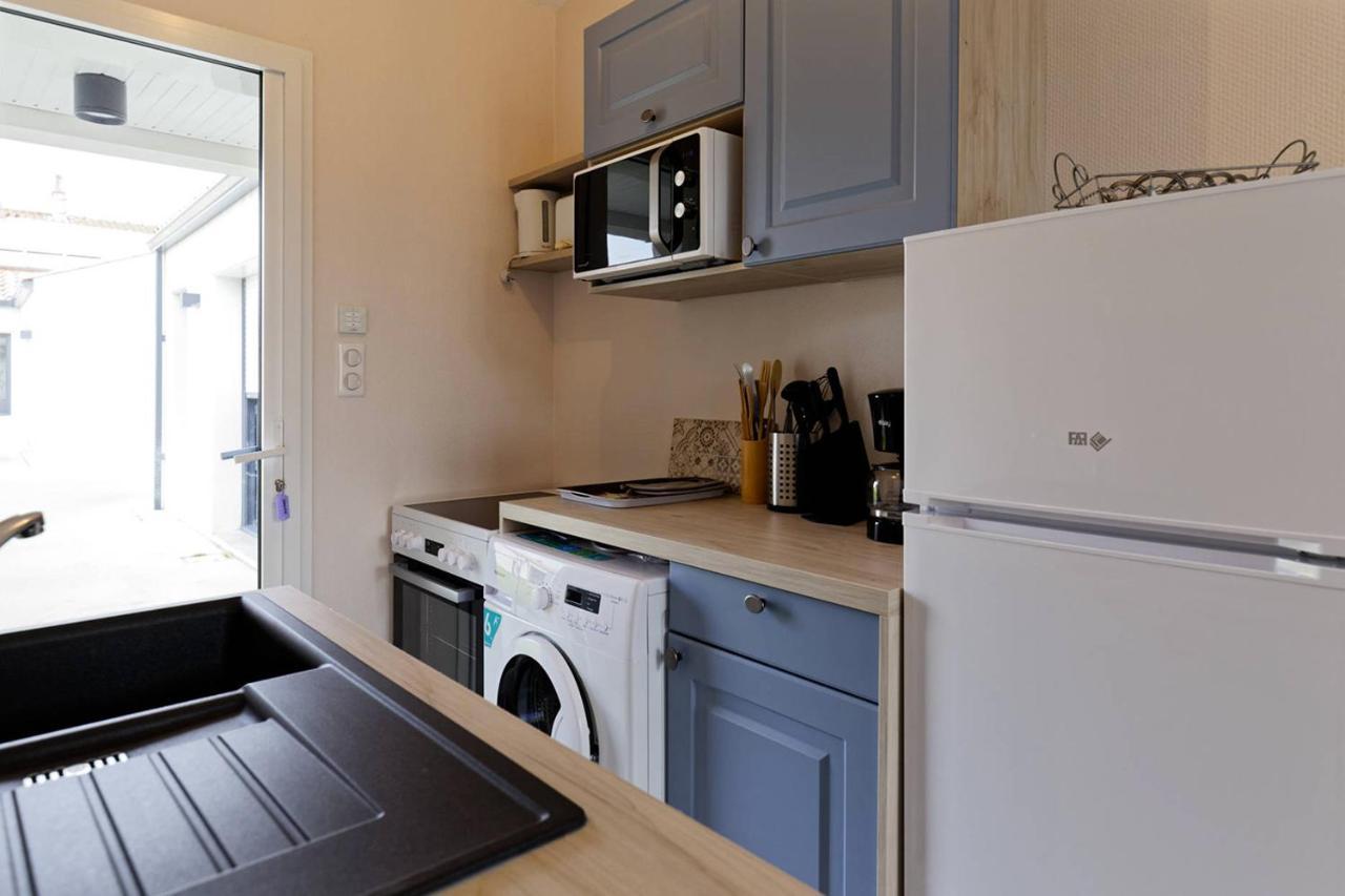 Le cachet d’une maison de centre-bourg à Beauvoir-sur-Mer Esterno foto